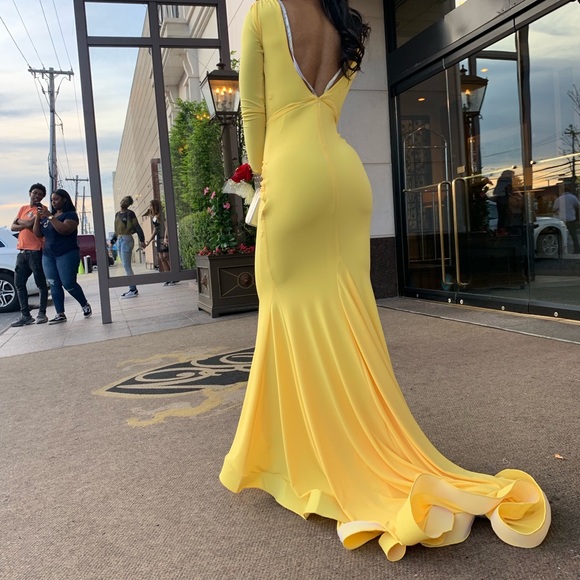 Yellow NY Collection prom dress - Picture 4 of 5
